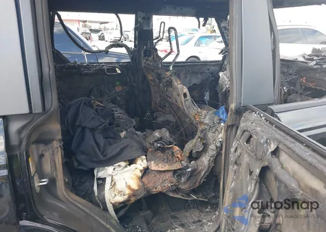 2024 Ford Bronco Black Diamond из США, поврежденный, VIN 1FMEE1BP2RLA24850